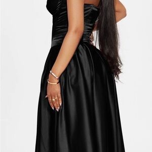 NWT Strapless Satin Black Dress